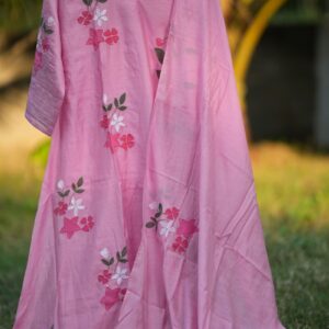 Blush Pink Floral Embroidered Kurti with Dupatta
